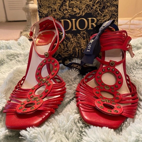 DIOR strappy Red Sandals with Grommet Detail and Gold Embossed Buckle - Picture 2 of 16
